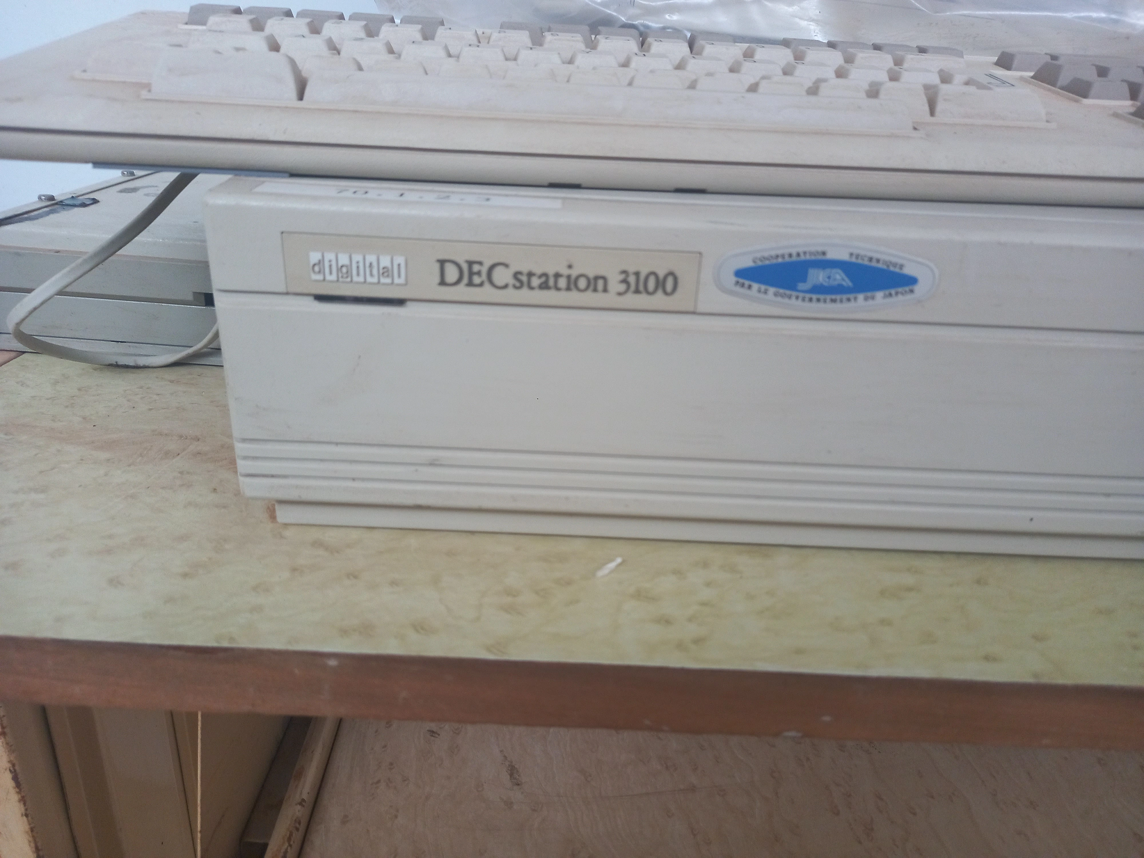 DECstation 3100